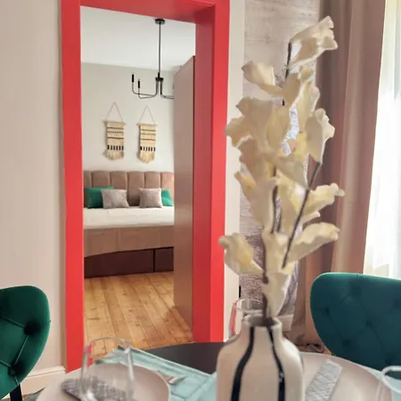 Apartment Luxury Center By Kvartiri Ltd *