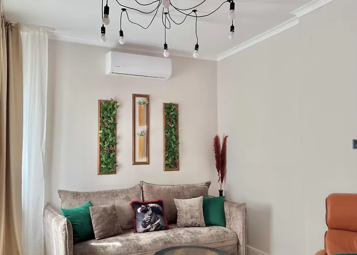 Luxury Center By Kvartiri Ltd